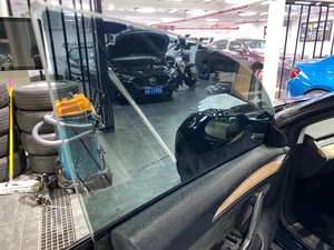 Vendita calda VLT 5% nero profondo 2mil protezione anti-UV 90% pellicola Nano adesivo sottile per finestrino auto - Product Image 6