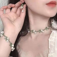 Ensemble de bijoux 3 pièces Boho Vintage Enchanted Forest Boucles d'oreilles en plaqué or avec perles simulées Collier Bracelet Cadeau d'anniversaire pour