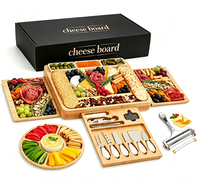 Planche à fromage et charcuterie en bambou durable avec trancheuse à fromage, plateau en marbre pour viande et aliments, ensemble cadeau avec couteau à tiroir coulissant