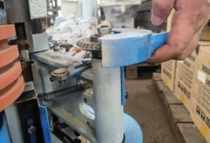 Machine automatique de fraisage de tiges en bois, de fraisage de rainures rondes et de découpe de bois - Product Image 5