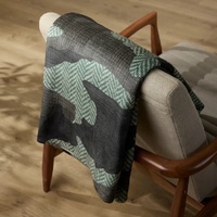 Couverture imprimée LUXE en polyester-coton, douce au toucher, idéale pour la maison, les voyages et les programmes cadeaux.
