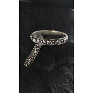 Brazalete fino plateado llamativo Piedra floral decorativa adornada - Product Image 1