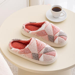 Chaussons d'intérieur en coton pour homme et femme, antidérapants, en peluche avec coussinets doux, pour l'automne et l'hiver, avec fourrure - Product Image 2