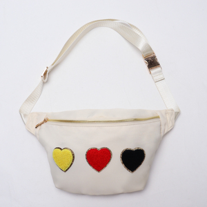 กระเป๋าคาด<span class=keywords><strong>เอว</strong></span>กันน้ำแบบสั่งทำพิเศษ ผ้าไนลอน แต่งลายปัก Castle MAGIC สำหรับผู้หญิงและผู้ชาย พร้อมสายคาดเอวปักลายเชนีล - Product Image 2