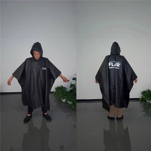 Imperméable carré pour adulte avec logo personnalisé, 100% imperméable, noir, réutilisable, poncho de pluie biodégradable en EVA avec capuche respirante - Product Image 5