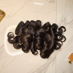 Fornitore all'ingrosso di extension di capelli umani vergini ricci naturali italiani e cambogiani - Product Image 3