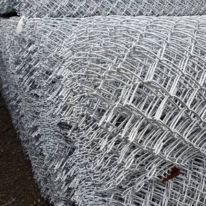 Clôture en maille diamant cyclone facile à installer, galvanisée, revêtue de PVC, maillage en chaîne, bois traité thermiquement pour usage domestique, en promotion - Product Image 5