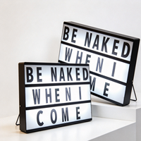 Boîte à lumière LED en plastique A4, 96 lettres, enseigne DIY pour la décoration de chambre d'enfant et cadeaux, alimentation par piles/USB, cadre noir