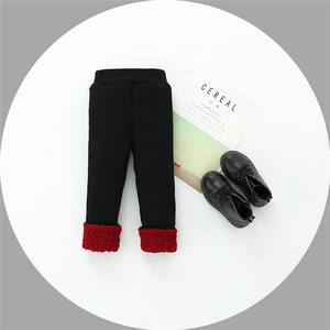 Lot de vêtements pour enfants : Leggings en fourrure pour filles, style urbain, provenant du marché de gros - Product Image 3