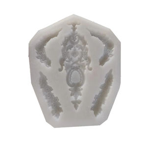 RENFA Design Moderne Vert Perle De Verre Intérieur Corniche Collier Décorations Usine En Gros Moulures Perlées pour Hôtel - Product Image 3