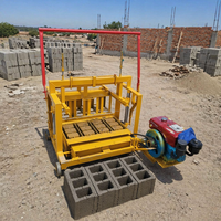 Machine à blocs de ciment creux à haute production, 4 blocs en une fois, à vibration mobile, pour la fabrication de briques de ciment, alimentée au diesel