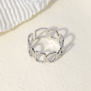 Anillos ajustables de acero inoxidable Unisex, joyería de dedo geométrica chapada en oro para mujeres y hombres para fiesta de compromiso de boda - Product Image 4
