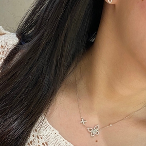 อาซูโอชุดเครื่องประดับชั้นดี ทองคำแท้ 18K เพชรแท้ สร้อยคอรูปผีเสื้อ ต่างหู สร้อยข้อมือ ของขวัญสำหรับผู้หญิง งานเลี้ยงวันเกิด - Product Image 5
