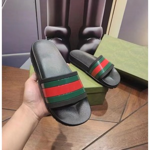 Sandalias de Plástico Personalizadas de Lujo para Hombre y Mujer, Diseño de Moda, Impermeables, Venta al por Mayor 2026 - Product Image 4