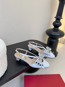 Princesse du vent ! Sandales d'été à talons hauts pour mariage, avec nœud entièrement orné de diamants, talon épais et carré, boucle arrière, en cuir véritable - Product Image 4