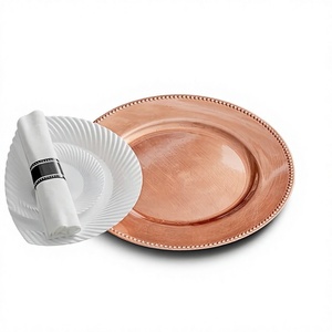 Assiette de Présentation Ronde en Cuivre, Design Moderne, Vaisselle en Métal Poli pour la Maison et les Restaurants - Product Image 1