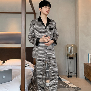 Nuovo Set Pigiama Uomo/Ragazzo 2026 Estivo, Abbigliamento da Casa Casual per Papà, Fantasia Geometrica, Sottile in Seta Traspirante per Primavera/Autunno - Product Image 5
