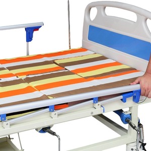 Cama de enfermería manual Usugi 2109050 cm con función de elevación de espalda y elevación de piernas para el cuidado de personas mayores - Product Image 4