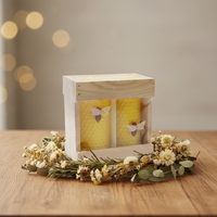 Bougies en cire d'abeille prêtes à offrir avec couvercles en bois et parfums naturels, emballage en vrac personnalisable