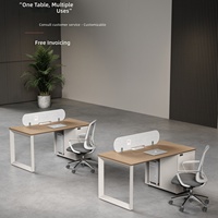 Ensemble de bureaux et chaises de bureau pour employés, poste de travail moderne et minimaliste en PVC, bureau pour quatre personnes avec prises électriques et écran de séparation