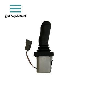 Controlador de Joystick Articulado 803695184 Compatible con Plataformas Elevadoras de Brazo y Tijera XCMG - Product Image 1