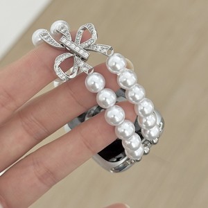 <span class=keywords><strong>Bracelet</strong></span> en alliage de chaîne de perles de luxe pour <span class=keywords><strong>montre</strong></span> série 11/10, design élégant et sophistiqué, fermoir déployant respirant - Product Image 4