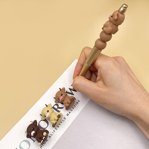 Cuentas de silicona epoxi 3D con forma de vaca y yake de las Tierras Altas, sueltas, para accesorios unisex infantiles, en stock, al por mayor - Product Image 3