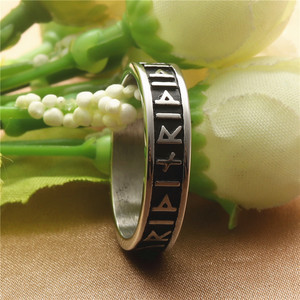Anillo con letras vikingas de acero y titanio de estilo europeo, joyería Retro Punk Unisex, regalo 22 - Product Image 2