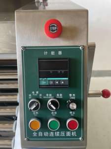 Fourni 1 Année Garantie Debout <span class=keywords><strong>Prix</strong></span> Made In China <span class=keywords><strong>Croissant</strong></span> Laminoir Machine Pâte Laminoir - Product Image 4