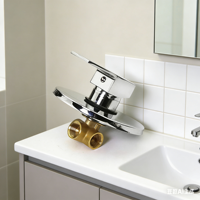 Robinet de douche encastré en laiton chromé avec mitigeur monocommande chaud/froid en céramique, design moderne mural pour salle de bain
