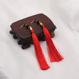 Boucles d'oreilles pendantes <span class=keywords><strong>Anime</strong></span> Virtual YouTuber Vox Akuma Red Tassel Nijisanji EN Luxiem Cosplay - Product Image 2