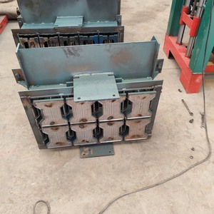 Molde para Ladrillos Huecos Resistente al Desgaste para Diversos Tipos de Máquinas de Fabricación - Product Image 6