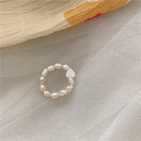 Modischer Retro Handgefertigter Elastischer Ring mit Natürlichen Süßwasser-Liebesperlen Luxuriöser Kleeblatt-Sternförmiger Weißer Perlenring für Damen