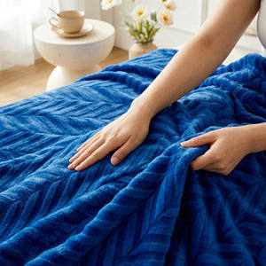 Manta <span class=keywords><strong>de</strong></span> Lujo con Estampado en Relieve, Tamaño Personalizado, Suave Franela <span class=keywords><strong>de</strong></span> Felpa, Manta Cálida <span class=keywords><strong>de</strong></span> Invierno para Decoración del Hogar - Product Image 2