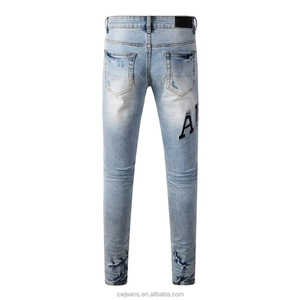 Jeans pour hommes de haute qualité de style punk de rue, jeans <span class=keywords><strong>skinny</strong></span> déchirés <span class=keywords><strong>et</strong></span> rapiécés, jeans <span class=keywords><strong>skinny</strong></span> coupe ajustée au design à la mode - Product Image 2