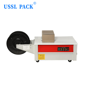 KZ-900 Machine à cerclage compacte en PP à triple bouton, pour une utilisation quotidienne en atelier, idéale pour les applications d'emballage légères et les scénarios de cerclage de cartons. - Product Image 3