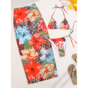 Conjunto <span class=keywords><strong>de</strong></span> Bikini <span class=keywords><strong>de</strong></span> 3 Piezas con Estampado Floral para Mujer, con Pareo, Bikini Triangular con Tiras, Traje <span class=keywords><strong>de</strong></span> <span class=keywords><strong>Baño</strong></span> para Playa <span class=keywords><strong>de</strong></span> Verano - Product Image 3