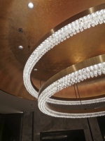 Lustre moderne de luxe à 3 niveaux en cristal, anneau doré, LED dimmable, suspension en acier inoxydable, garantie 3 ans, haute luminosité
