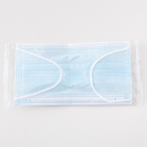 Nhà Máy Trực Tiếp Cung Cấp Màu Xanh Trắng Dùng Một Lần Dành Cho Người Lớn Mặt Nạ Meltblown Vải Ba Lớp Bảo Vệ en14683 Tiêu Chuẩn Có Thể Điều Chỉnh - Product Image 1