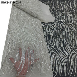 ผ้าลูกไม้โปร่งประดับลูกปัดไข่มุกสีขาวขนาดใหญ่สำหรับเจ้าสาวผ้าลูกไม้ประดับลูกปัดสีขาวดูหรูหราสำหรับงานแต่งงานที่หรูหราดูสง่างาม - Product Image 1