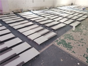 Forme de piano de piste de danse interactive LED extérieure commerciale avec <span class=keywords><strong>musique</strong></span> et lumières de projection à changement de couleur <span class=keywords><strong>pour</strong></span> parcs à thème - Product Image 2