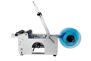 Étiqueteuse semi-automatique MT-50 pour bouteilles rondes, machine d'étiquetage pour canettes et bouteilles de boissons, idéale pour les petites bouteilles en verre alimentaires - Product Image 2