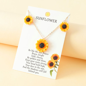 Nouveau collier tournesol avec carte pour couple, soeur et <span class=keywords><strong>amitié</strong></span> collier mignon collier <span class=keywords><strong>fleur</strong></span> - Product Image 4