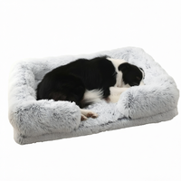 Lit pour animaux de compagnie moderne rectangulaire en tissu pelucheux à poils longs, antidérapant, en mousse à mémoire de forme, lavable en machine, pour chiens et chats