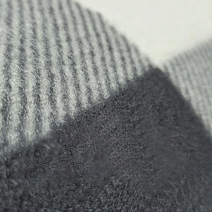 بطانية محمولة من الصوف الناعم 3 طبقات مقاومة للماء للتخييم على الشاطئ للأزواج والعائلات - Product Image 6