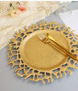 Vente en gros d'assiettes de présentation en plastique pour mariage XiangJin assiettes de présentation modernes en plastique doré