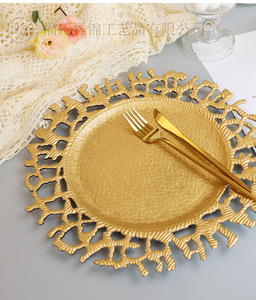 XiangJin Wholesale Gold Wedding Plastic Charger Plates Gold Plastic Modern Charger Plates