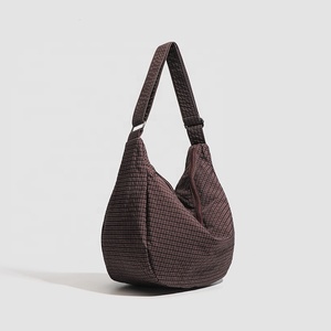 Bolso bandolera coreano OEM para mujer, para uso diario al aire libre, nuevo bolso cruzado deportivo informal a la moda, impermeable, para gimnasio, B-3960 - Product Image 2