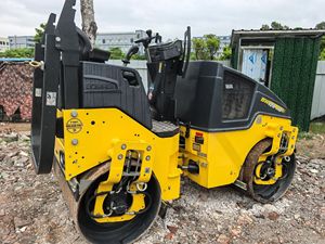 <span class=keywords><strong>Rodillo</strong></span> Compactador Usado BOMAG BW120AD BW100AD BW130AD de 3 Toneladas, <span class=keywords><strong>Rodillo</strong></span> Vibratorio para Pavimento con Doble Tambor, Mini <span class=keywords><strong>Rodillo</strong></span> Compactador Usado Kubota - Product Image 2
