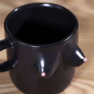 INS poitrine tasse en céramique <span class=keywords><strong>personnalisé</strong></span> amusant tasse à café corps Art eau petite amie cadeaux maison - Product Image 5